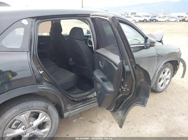 3CZRZ2H32RM705944 2024 HONDA HR-V - Image 8