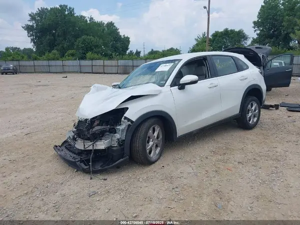 3CZRZ2H33PM715167 2023 HONDA HR-V - Image 2