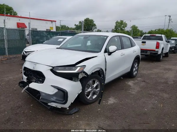 3CZRZ2H33RM709002 2024 HONDA HR-V - Image 2