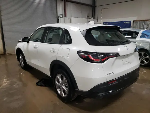 3CZRZ2H33RM713003 2024 HONDA HR-V - Image 2