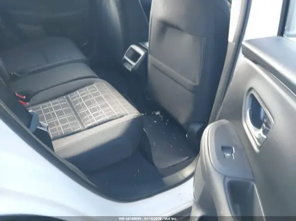 3CZRZ2H33RM737933 2024 HONDA HR-V - Image 8