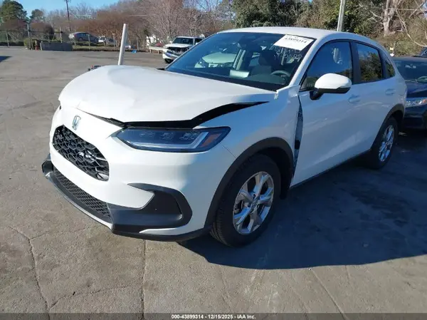 3CZRZ2H33RM781222 2024 HONDA HR-V - Image 2