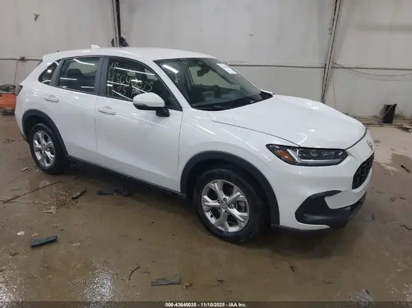 3CZRZ2H33SM701116 2025 HONDA HR-V - Image 1