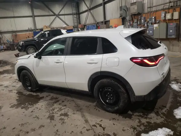 3CZRZ2H34RM107354 2024 HONDA HR-V - Image 2