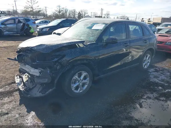 3CZRZ2H34RM759102 2024 HONDA HR-V - Image 2