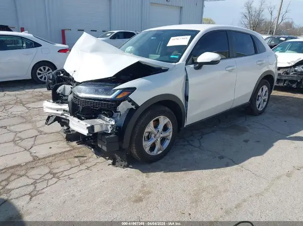 3CZRZ2H34RM786705 2024 HONDA HR-V - Image 2