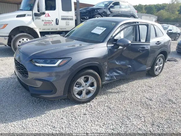 3CZRZ2H34SM732438 2025 HONDA HR-V - Image 2