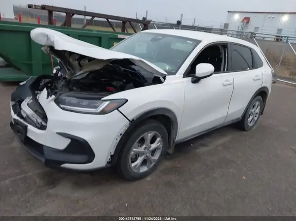 3CZRZ2H35RM743247 2024 HONDA HR-V - Image 2