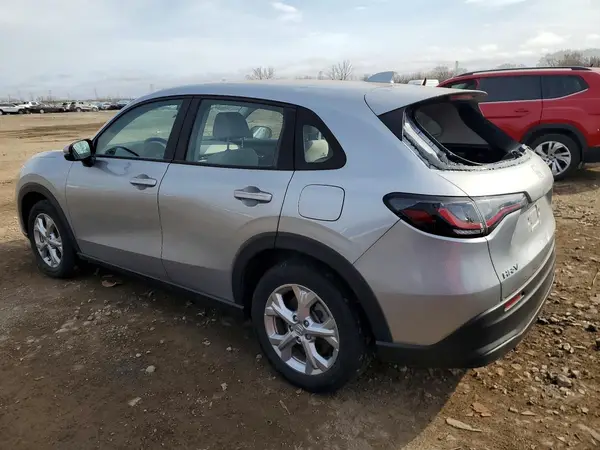 3CZRZ2H35RM748190 2024 HONDA HR-V - Image 2