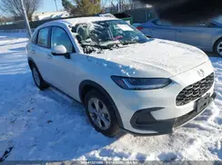3CZRZ2H35RM759075 2024 HONDA HR-V