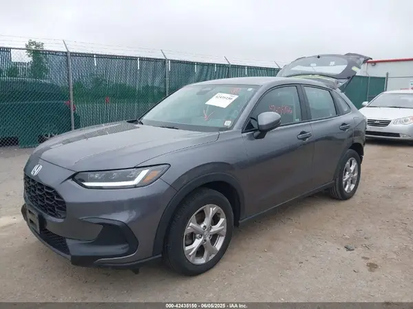 3CZRZ2H36RM738784 2024 HONDA HR-V - Image 2