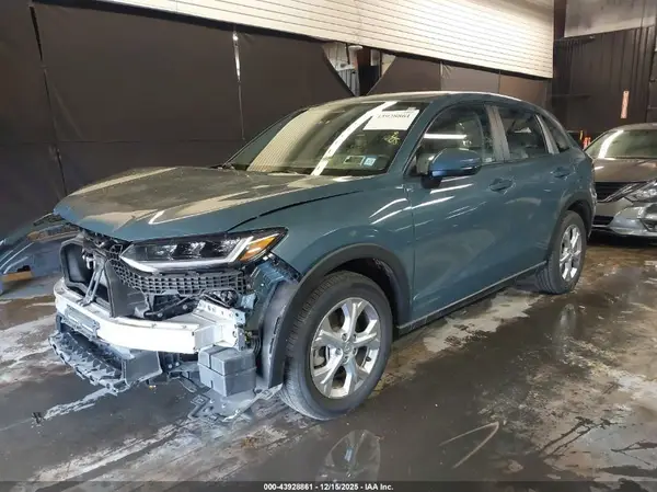 3CZRZ2H37RM709505 2024 HONDA HR-V - Image 2