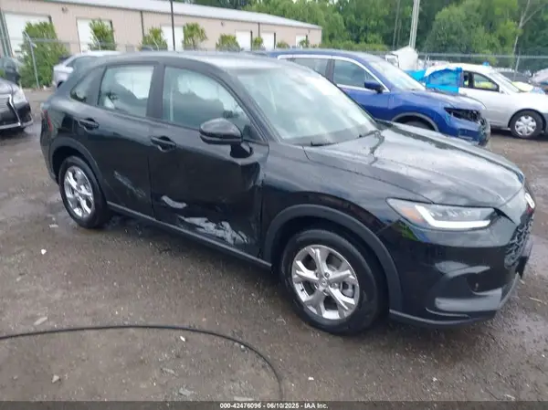3CZRZ2H37SM749881 2025 HONDA HR-V - Image 1