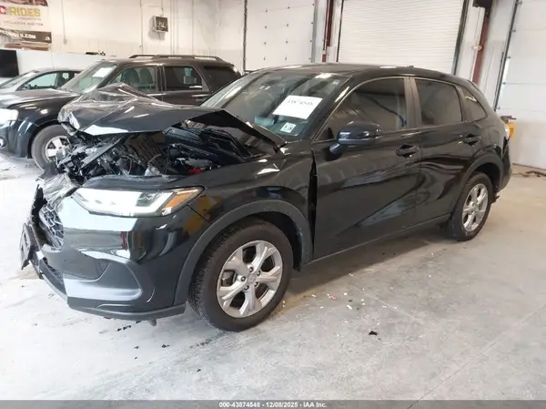 3CZRZ2H38PM730912 2023 HONDA HR-V - Image 2