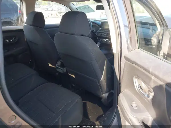3CZRZ2H38RM701977 2024 HONDA HR-V - Image 8