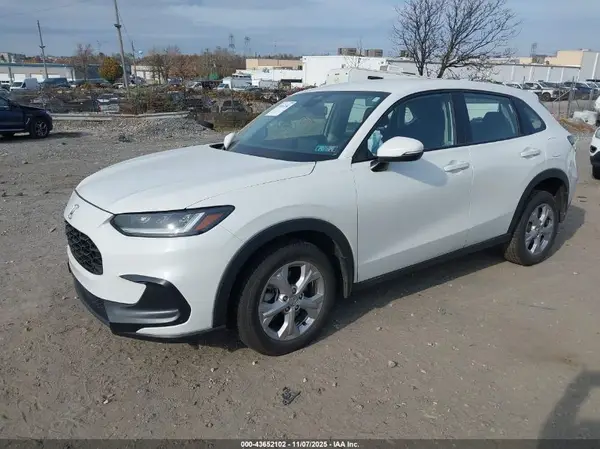 3CZRZ2H38RM707231 2024 HONDA HR-V - Image 2