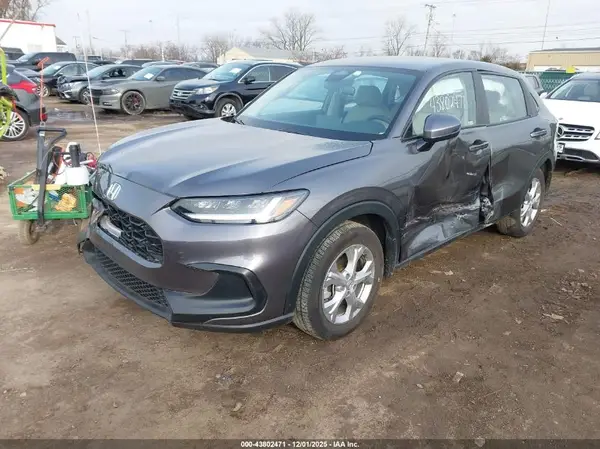 3CZRZ2H38RM723302 2024 HONDA HR-V - Image 2