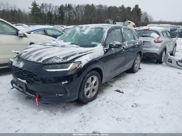 3CZRZ2H38RM767252 2024 HONDA HR-V - Image 2
