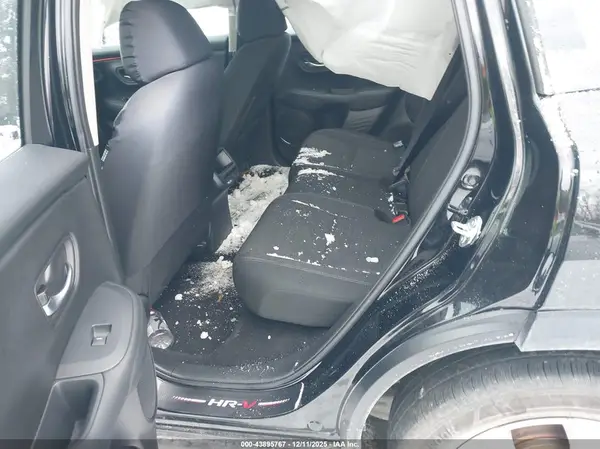 3CZRZ2H38RM767252 2024 HONDA HR-V - Image 8