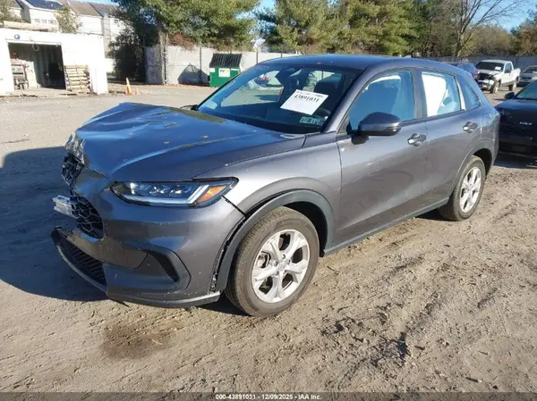 3CZRZ2H38RM768899 2024 HONDA HR-V - Image 2