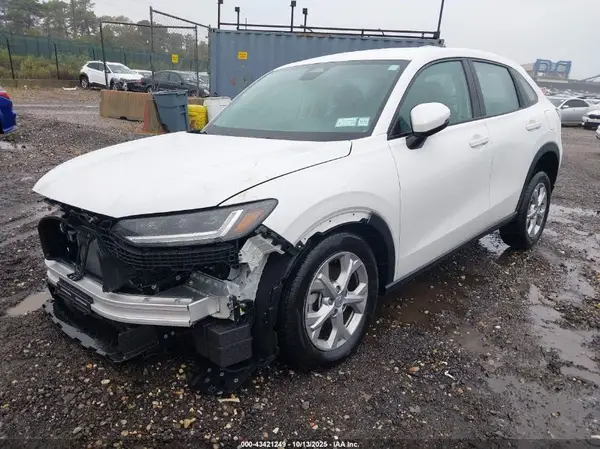 3CZRZ2H38SM761344 2025 HONDA HR-V - Image 2