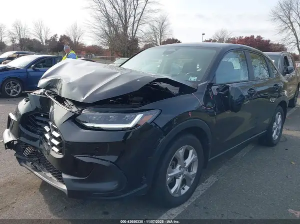 3CZRZ2H39RM708002 2024 HONDA HR-V - Image 2