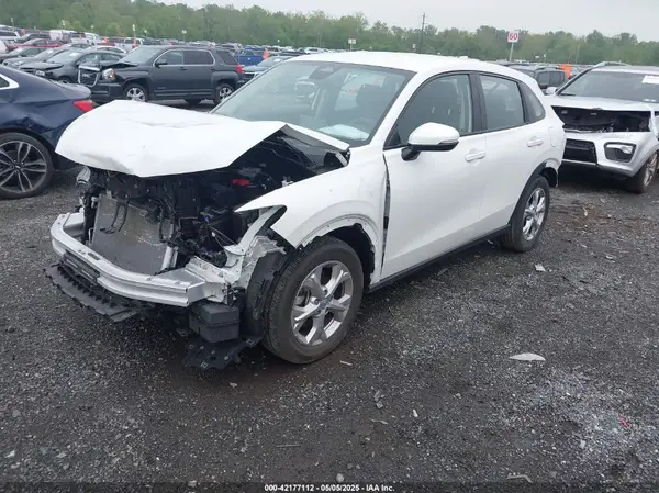 3CZRZ2H39SM712671 2025 HONDA HR-V - Image 2