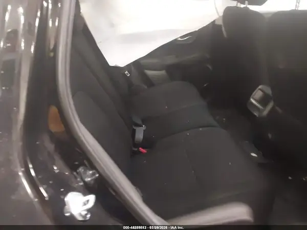 3CZRZ2H39SM770411 2025 HONDA HR-V - Image 8
