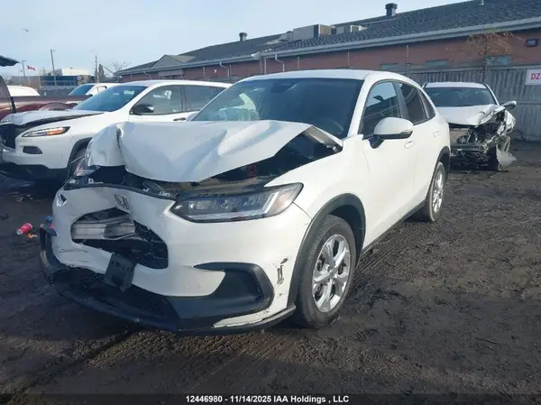 3CZRZ2H3XPM107565 2023 HONDA HR-V - Image 2