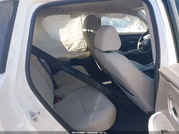 3CZRZ2H3XPM709933 2023 HONDA HR-V - Image 8