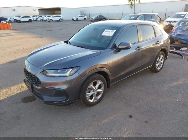 3CZRZ2H3XPM738381 2023 HONDA HR-V - Image 2