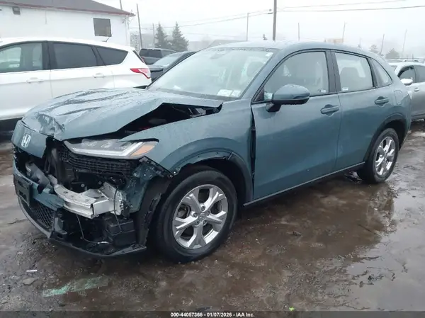 3CZRZ2H3XPM743581 2023 HONDA HR-V - Image 2