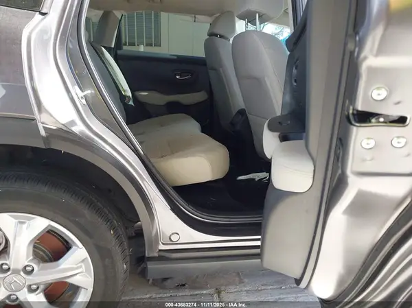 3CZRZ2H3XRM702001 2024 HONDA HR-V - Image 8