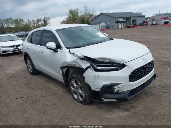 3CZRZ2H3XRM716545 2024 HONDA HR-V - Image 1