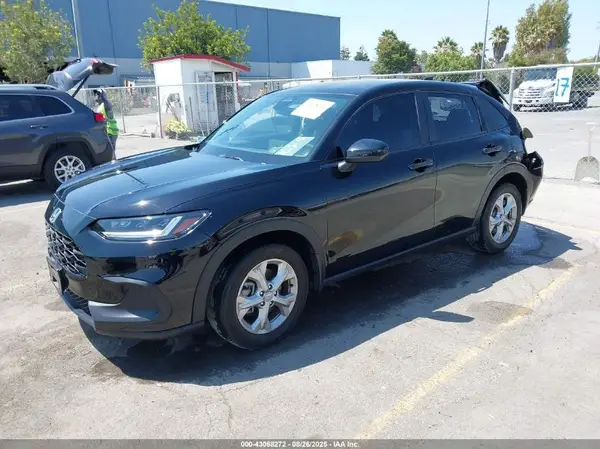 3CZRZ2H3XRM749366 2024 HONDA HR-V - Image 2