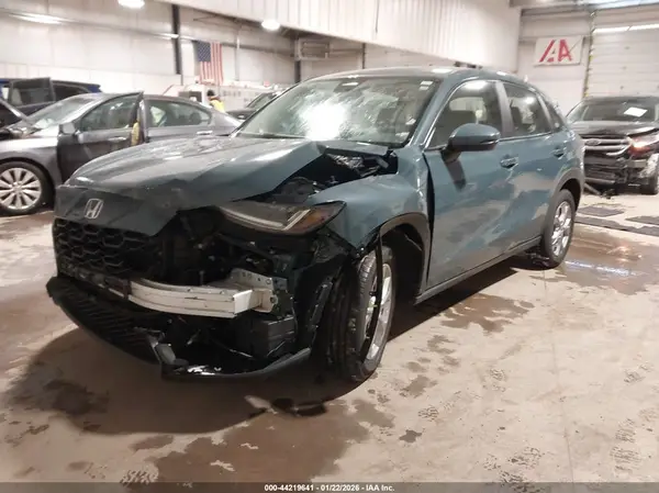 3CZRZ2H3XSM757151 2025 HONDA HR-V - Image 2