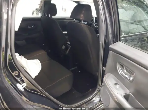 3CZRZ2H51RM728018 2024 HONDA HR-V - Image 8