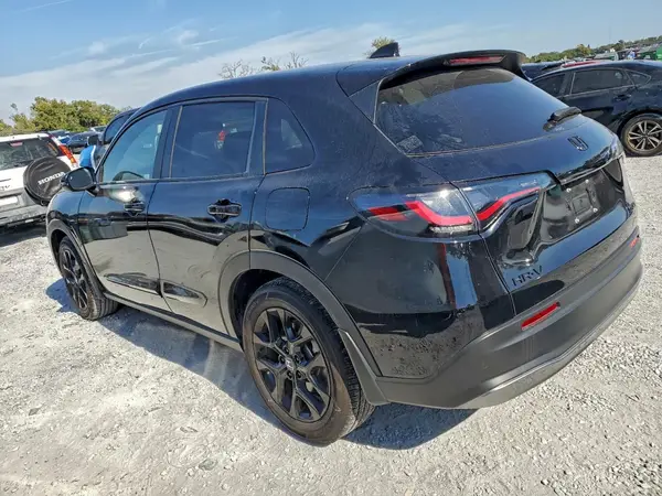 3CZRZ2H51RM740895 2024 HONDA HR-V - Image 2