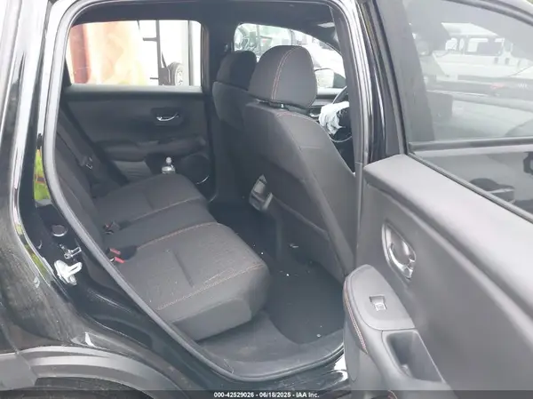 3CZRZ2H52RM701880 2024 HONDA HR-V - Image 8