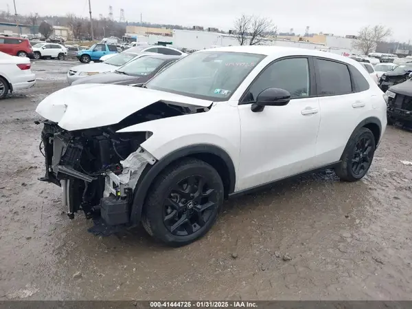 3CZRZ2H52RM736564 2024 HONDA HR-V - Image 2