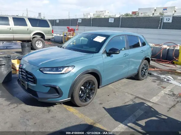 3CZRZ2H52RM744485 2024 HONDA HR-V - Image 2