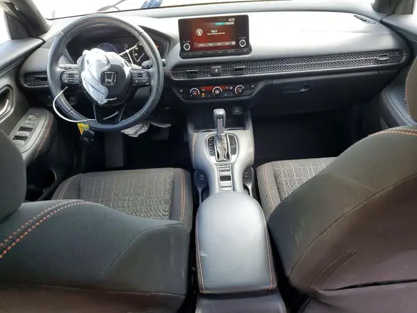 3CZRZ2H52RM746737 2024 HONDA HR-V - Image 8