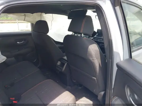 3CZRZ2H52RM763246 2024 HONDA HR-V - Image 8