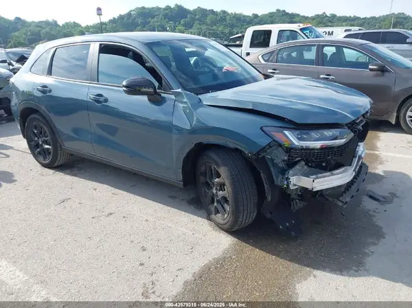 3CZRZ2H53RM758881 2024 HONDA HR-V - Image 1