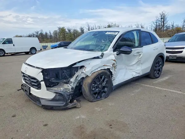 3CZRZ2H54RM736677 2024 HONDA HR-V - Image 1