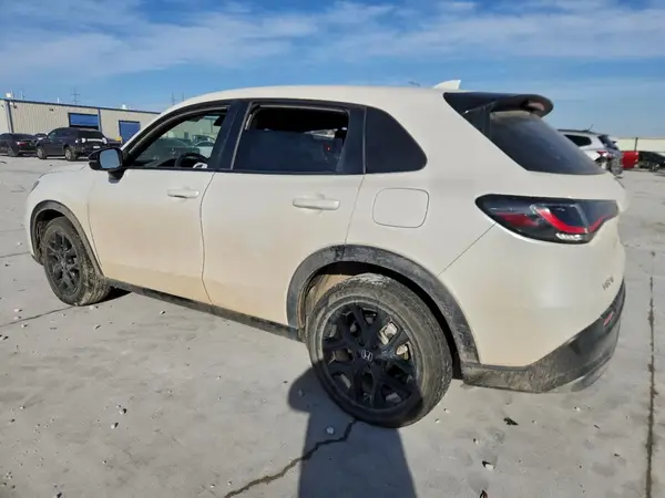 3CZRZ2H54RM754869 2024 HONDA HR-V - Image 2