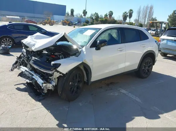3CZRZ2H54RM784812 2024 HONDA HR-V - Image 2