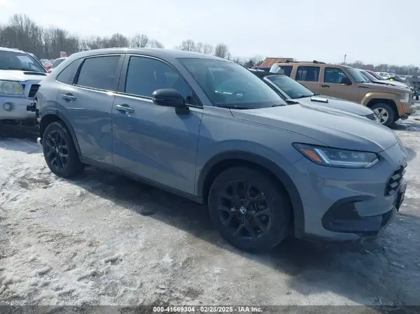 3CZRZ2H55PM715866 2023 HONDA HR-V - Image 1