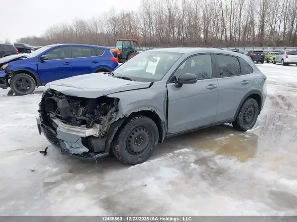 3CZRZ2H55RM103587 2024 HONDA HR-V - Image 2