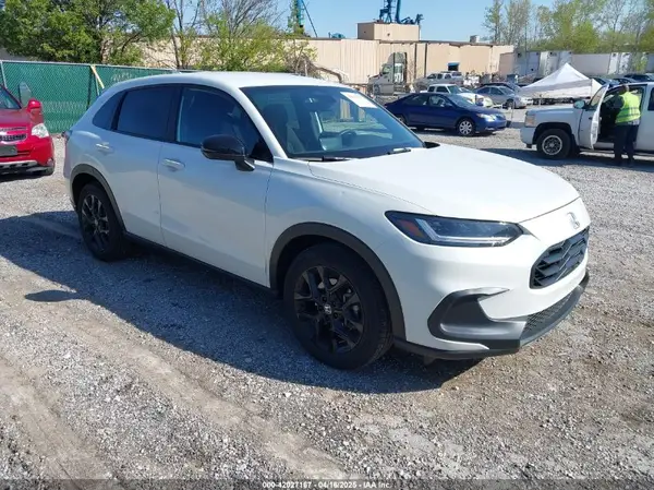 3CZRZ2H55RM752063 2024 HONDA HR-V - Image 1